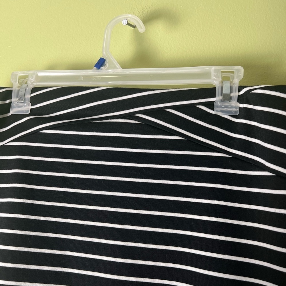 Attention Striped Black and White Women's Skirt size medium. - Picture 4 of 5